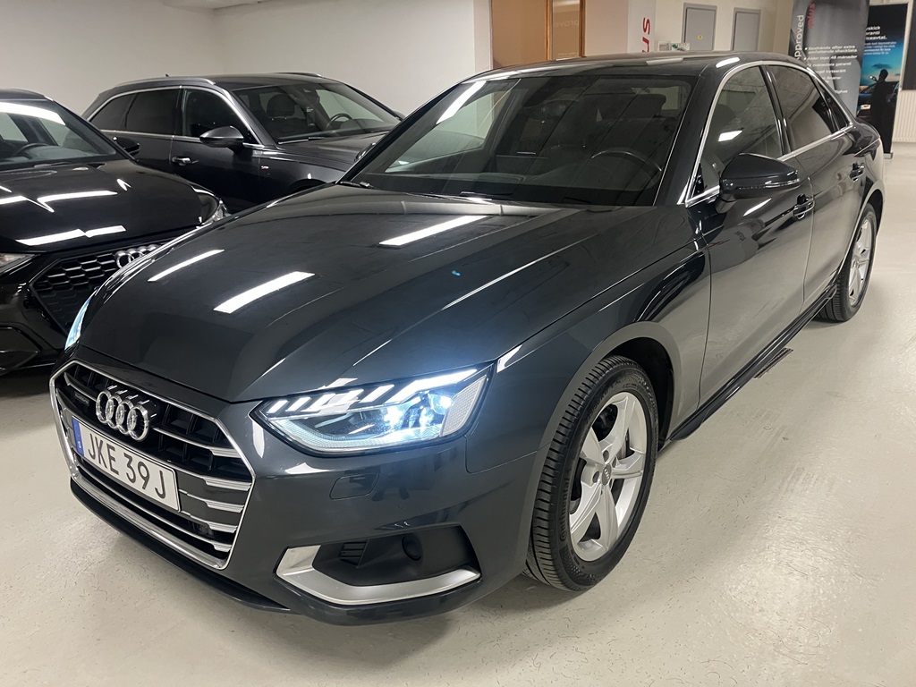 Audi A4 Sedan