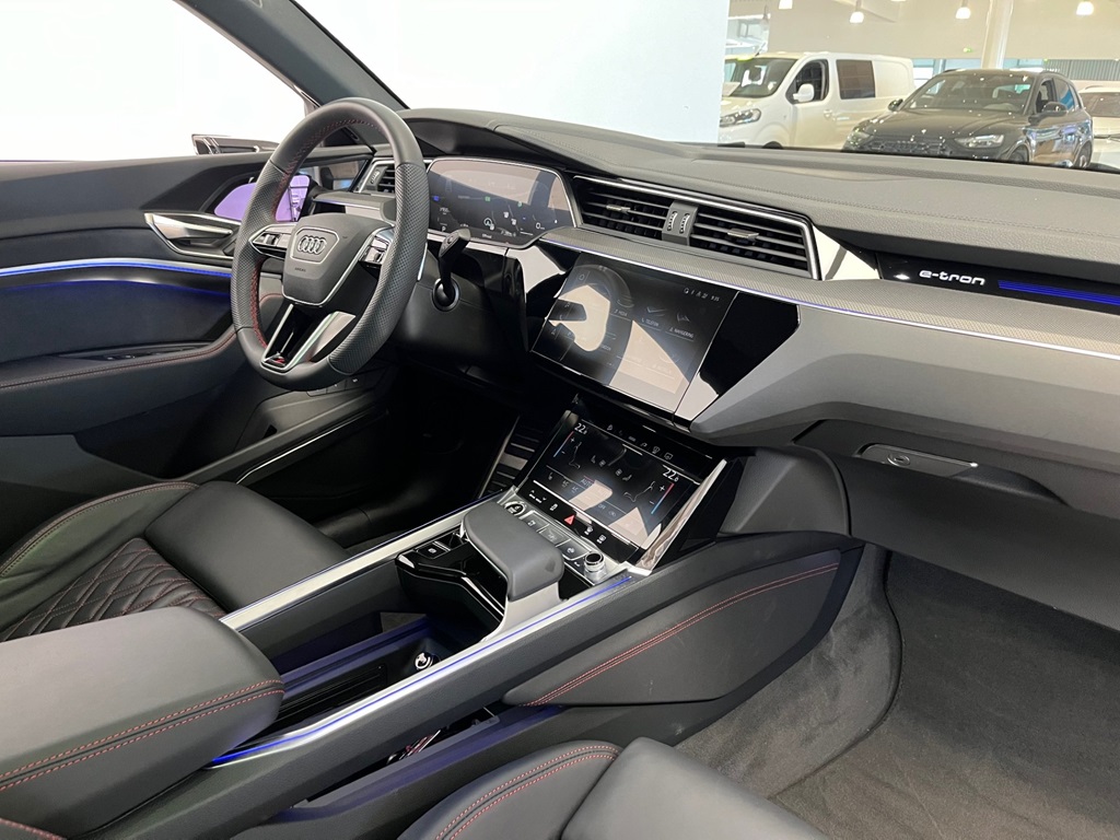 Audi Q8 Sportback e-tron