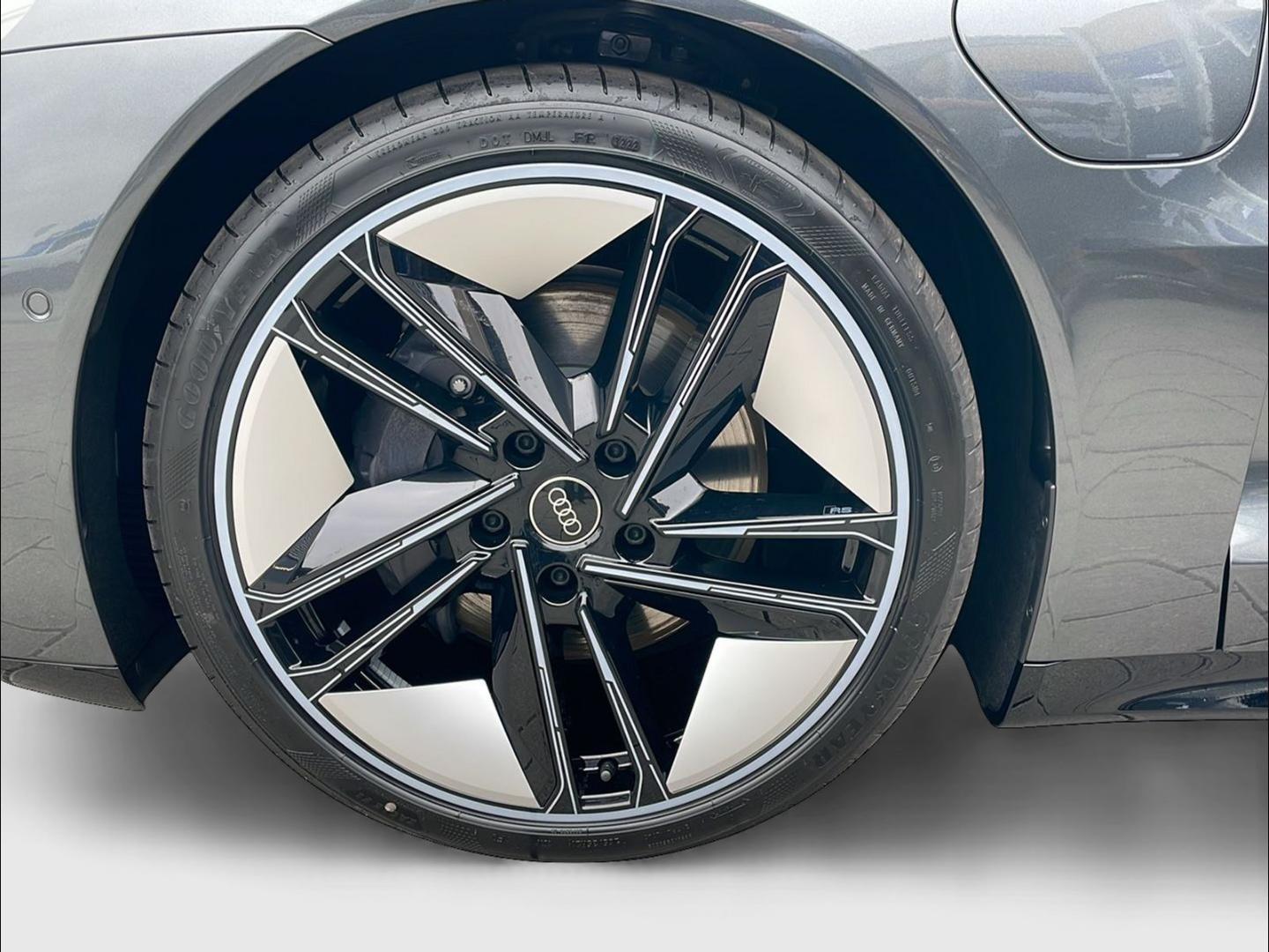Audi e-tron GT quattro
