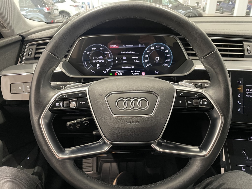 Audi e-tron