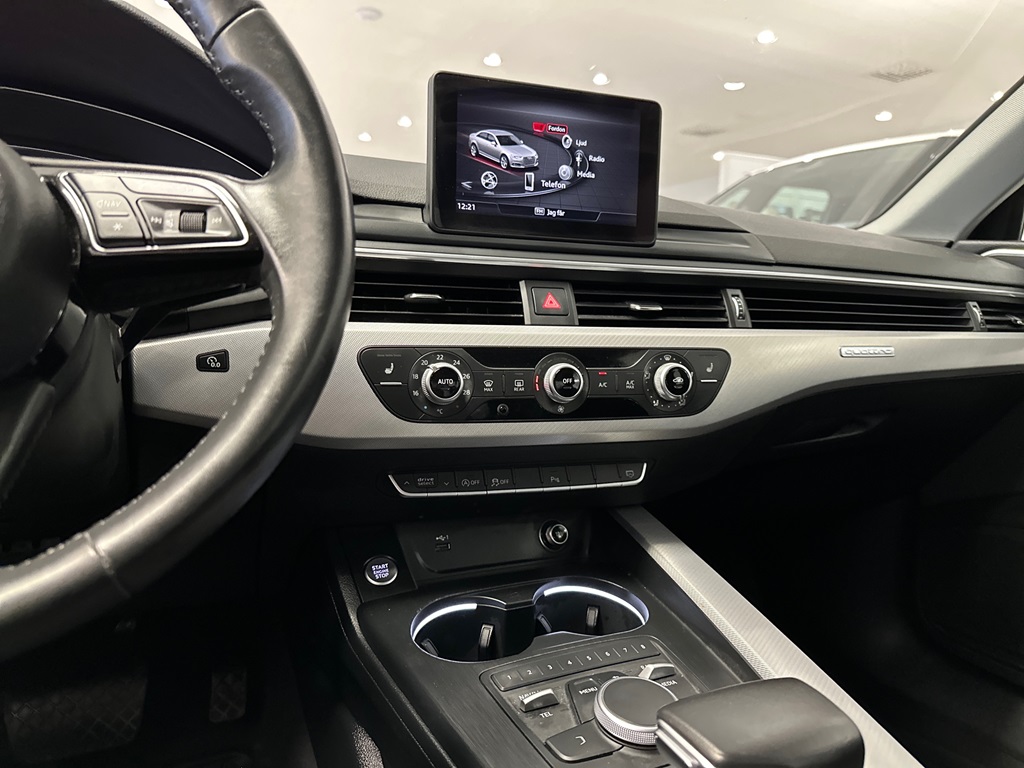 Audi A4 Sedan
