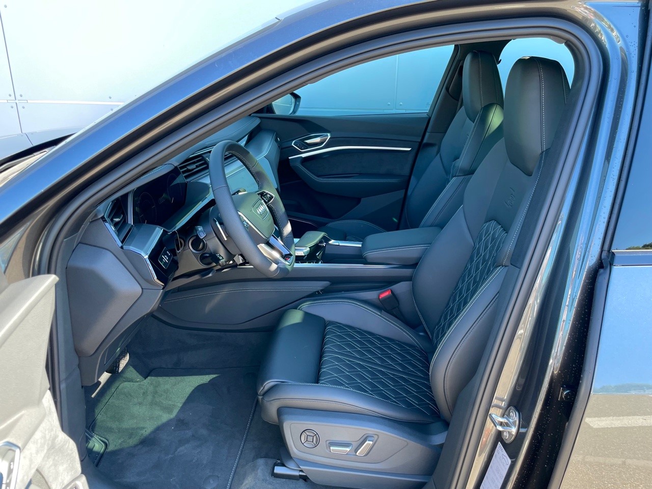 Audi e-tron S Sportback