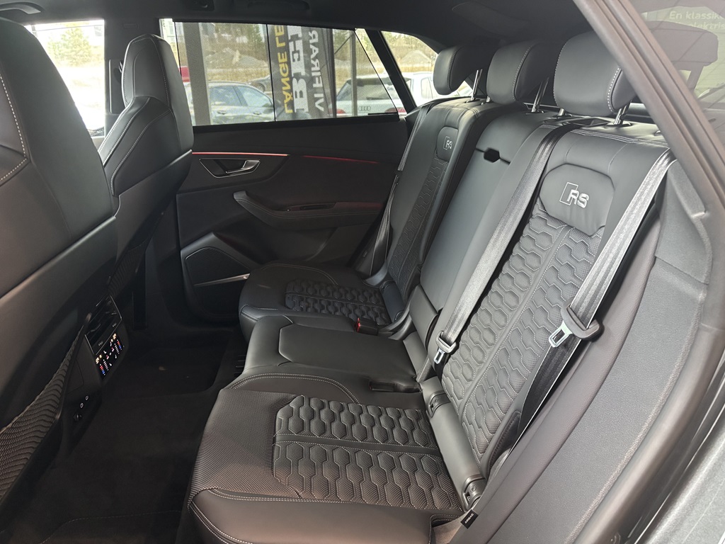 Audi RS Q8 SUV performance