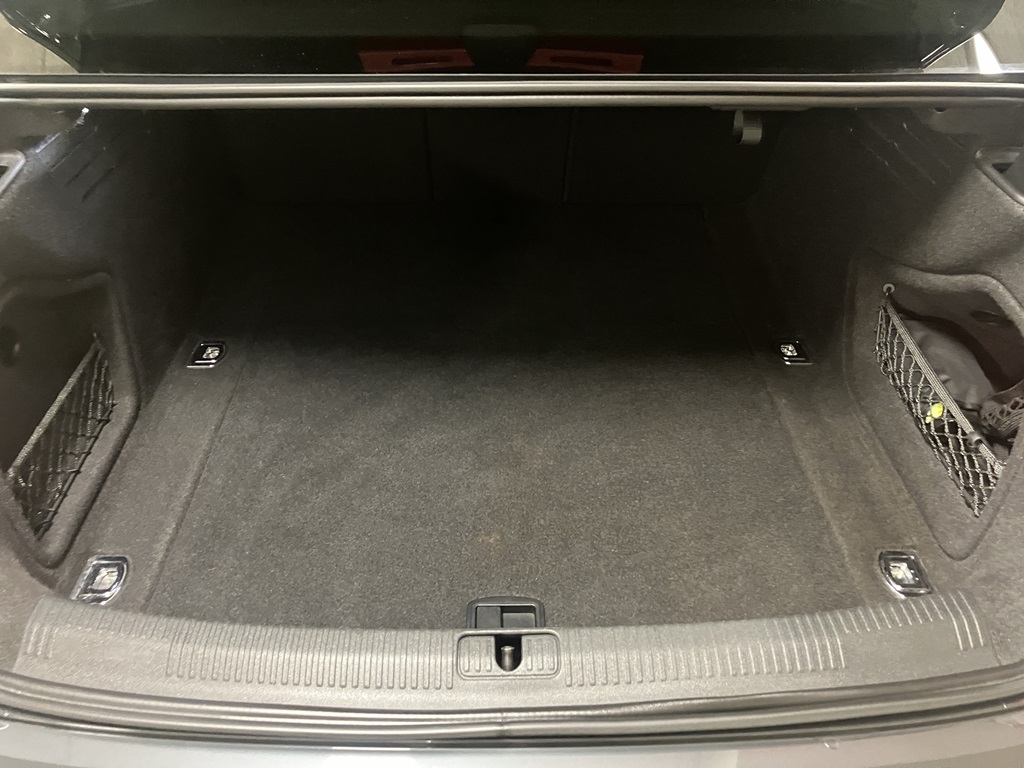 Audi A4 Sedan