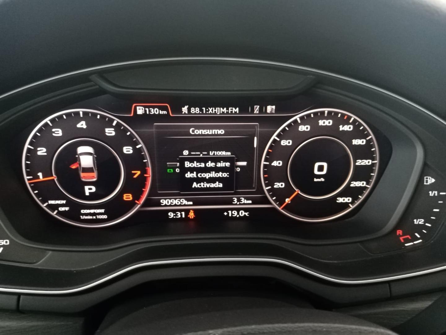 Audi A4 Sedán