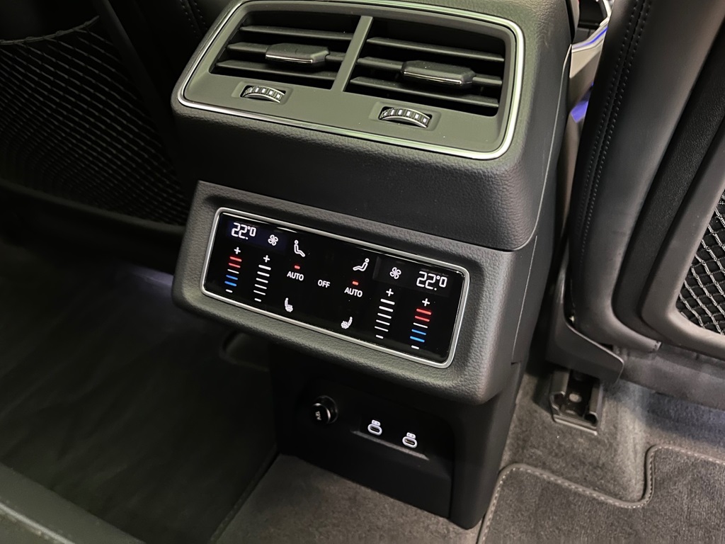 Audi Q8 Sportback e-tron