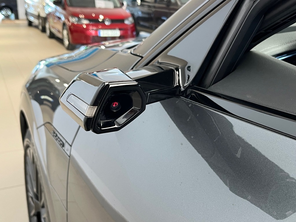 Audi Q8 Sportback e-tron