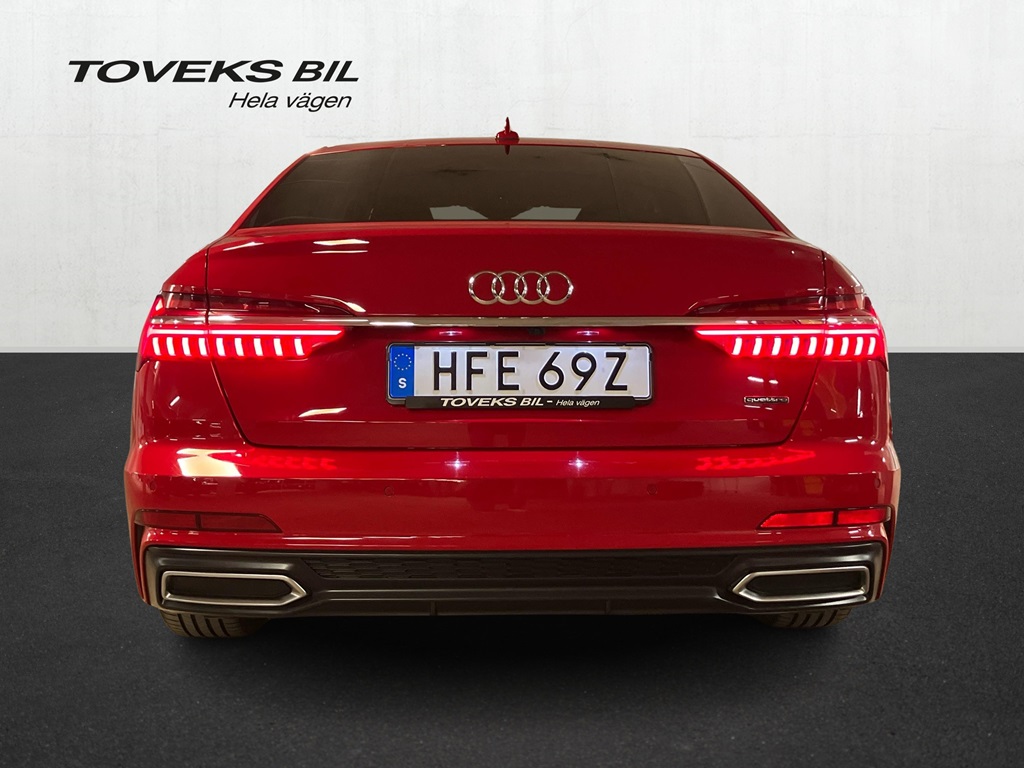 Audi A6 Sedan