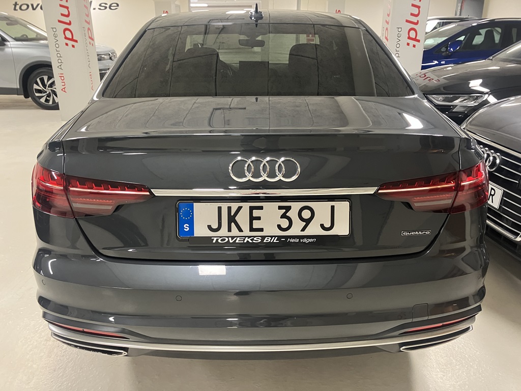 Audi A4 Sedan