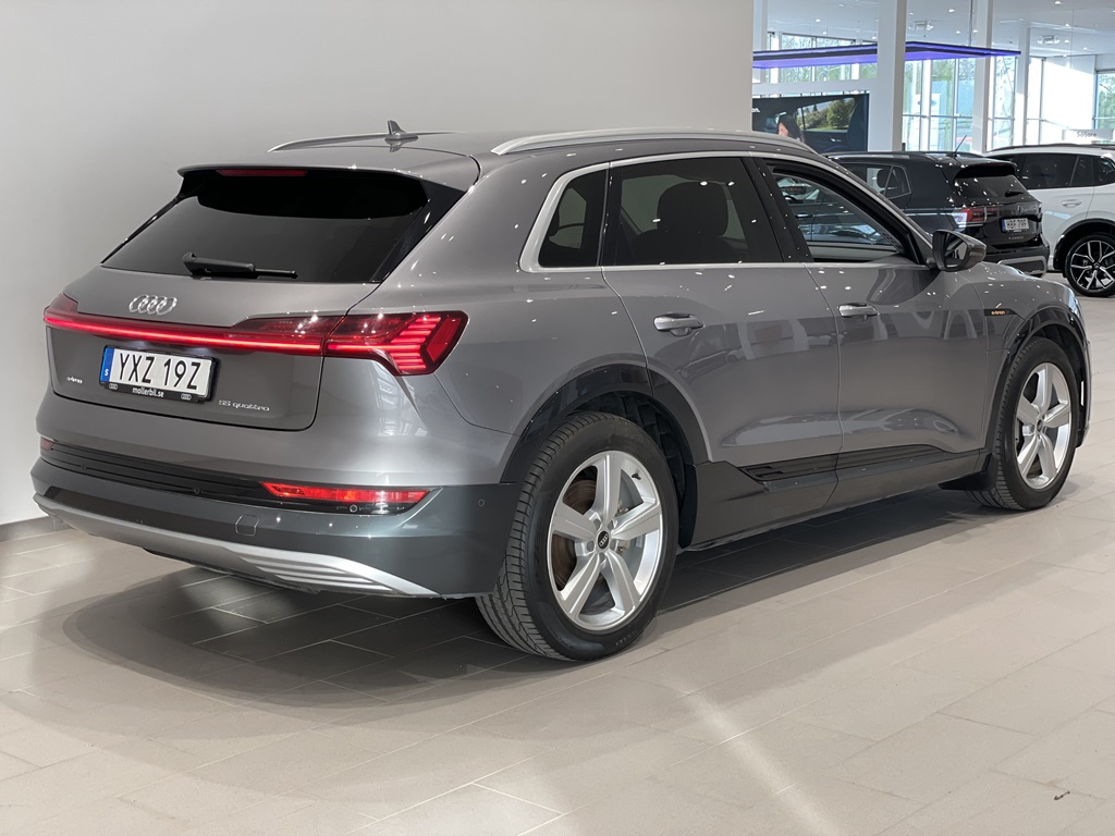 Audi e-tron