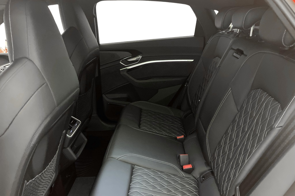 Audi e-tron S Sportback