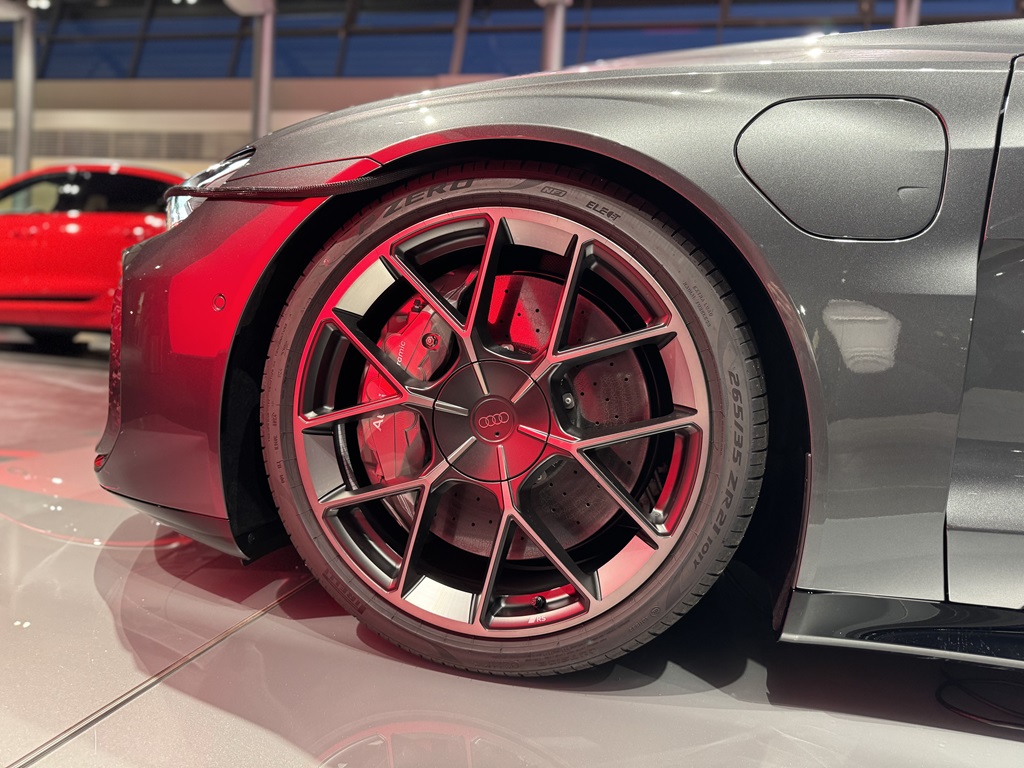 Audi RS e-tron GT performance