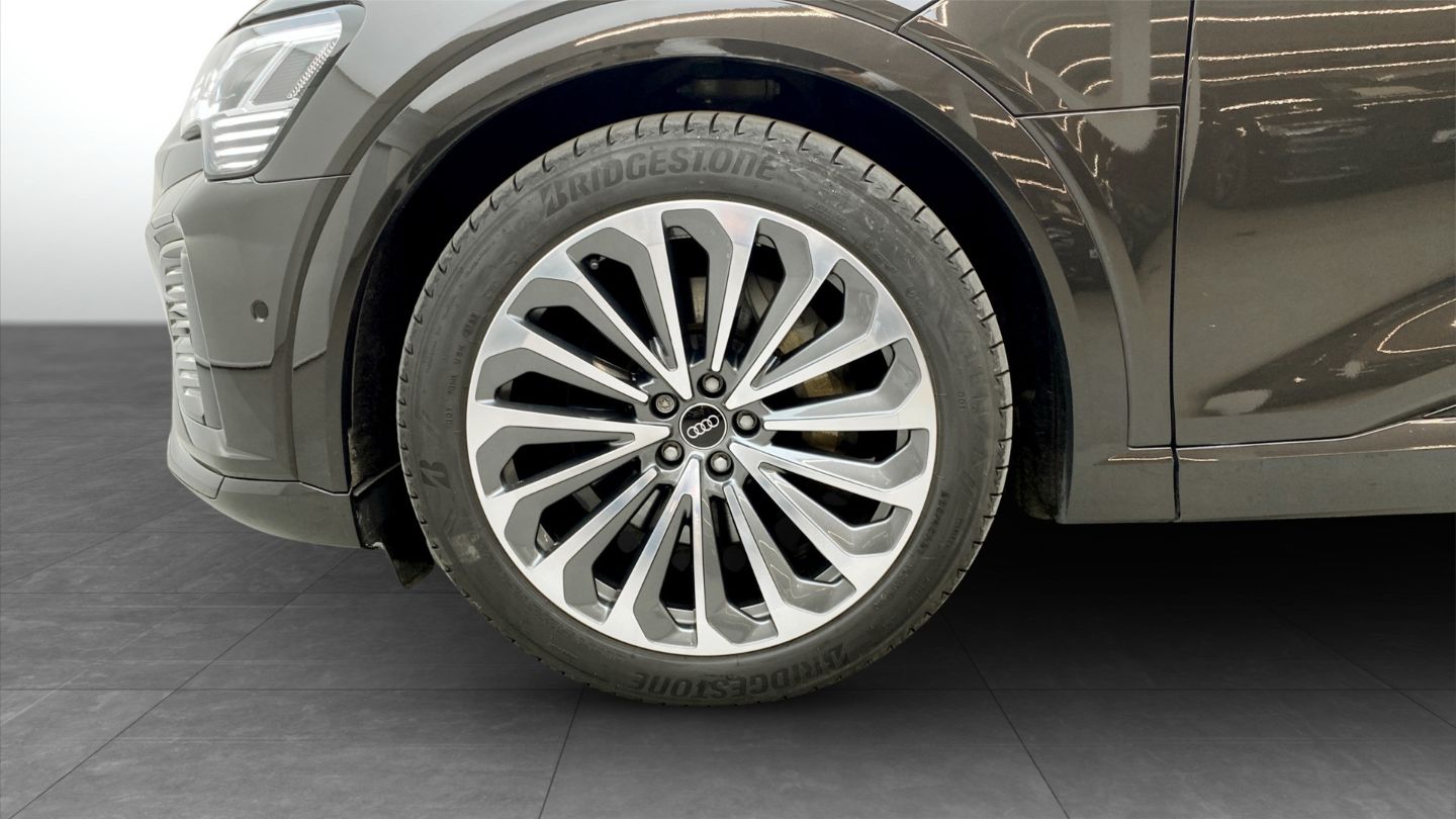 Audi Q8 e-tron