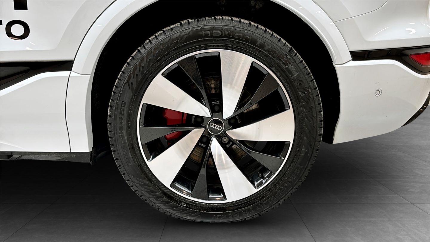 Audi Q6 e-tron