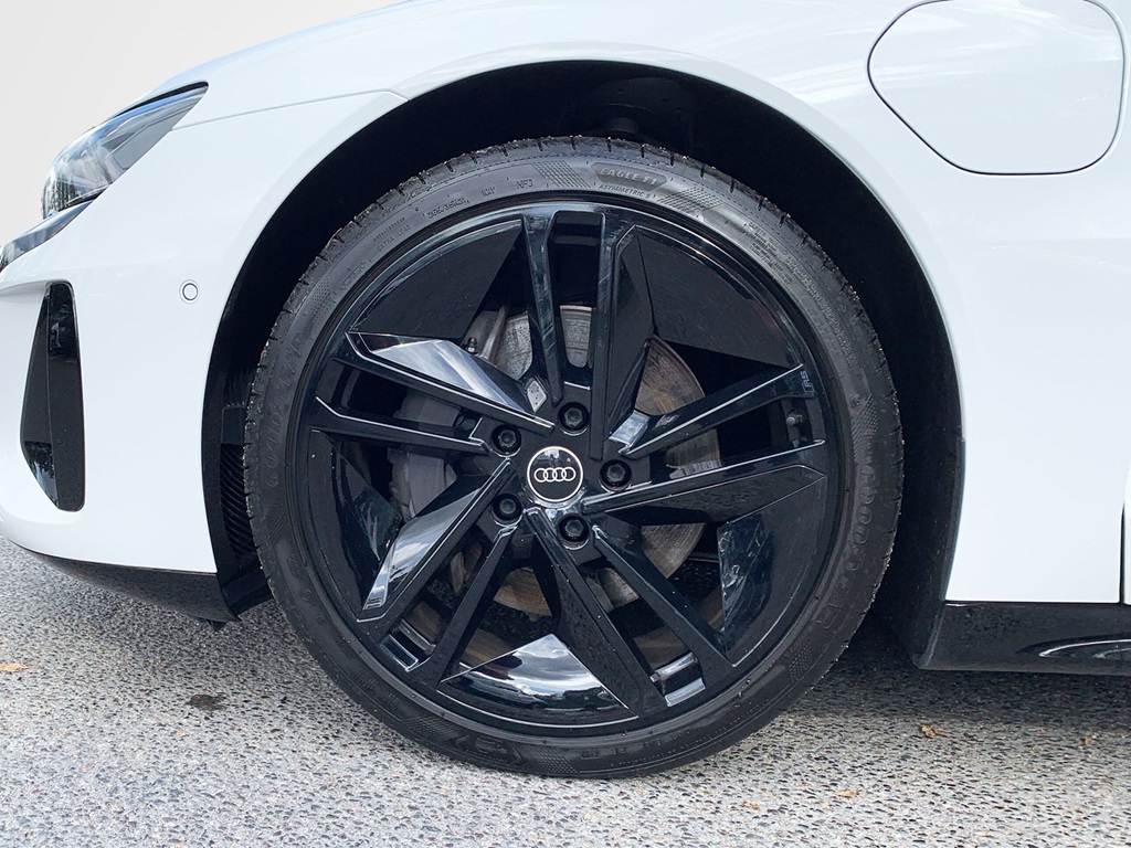 Audi e-tron GT quattro
