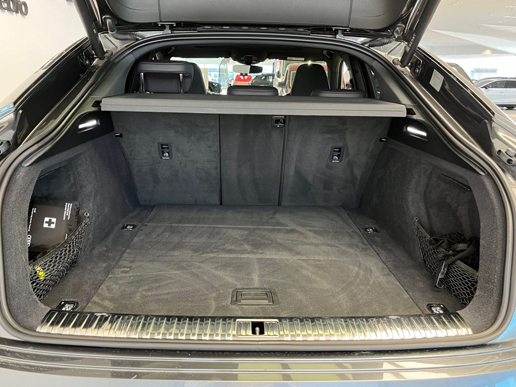 Audi Q8 Sportback e-tron