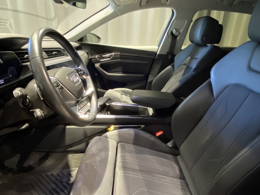 Audi Q8 e-tron