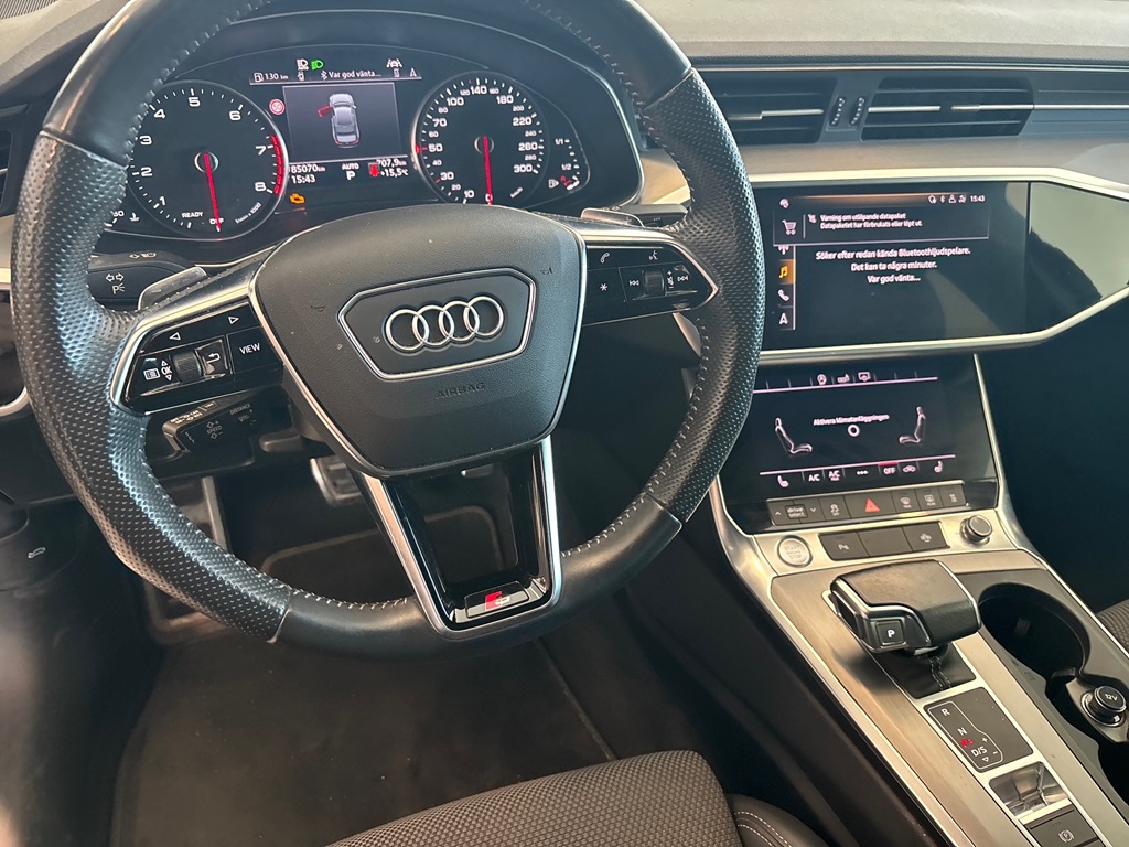 Audi A6 Sedan