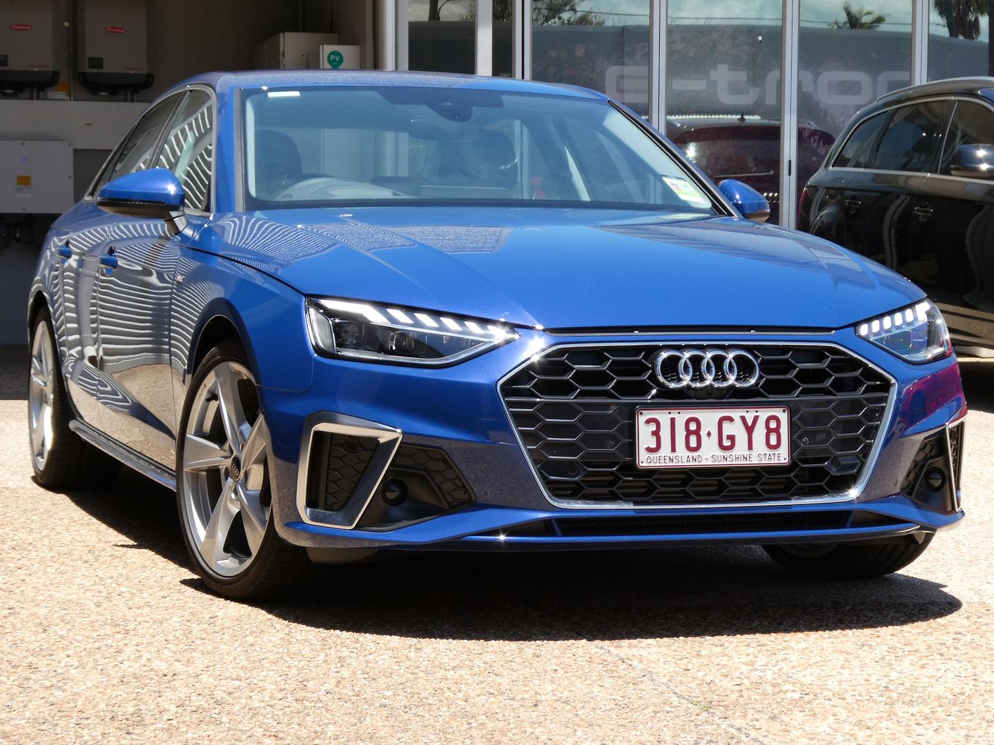Audi A4 Sedan