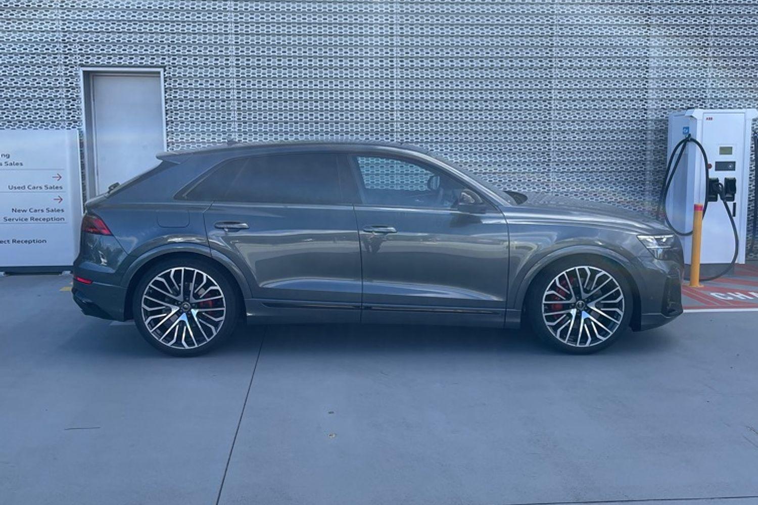 Audi SQ8