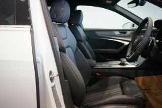 Audi A6 Sedan