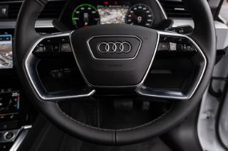 Audi Q8 Sportback e-tron