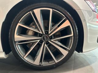 Audi A6 Sedan