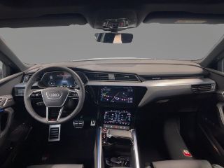 Audi SQ8 e-tron