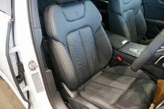 Audi A6 Sedan