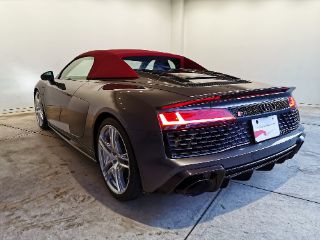 Audi R8 Spyder V10 performance quattro