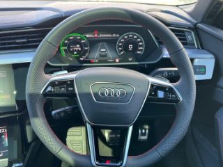 Audi Q8 Sportback e-tron