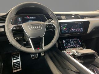 Audi SQ8 e-tron