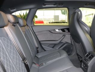 Audi S4 Avant