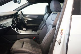 Audi A6 Sedan
