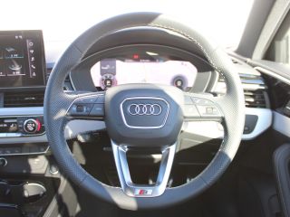 Audi A4 Sedan