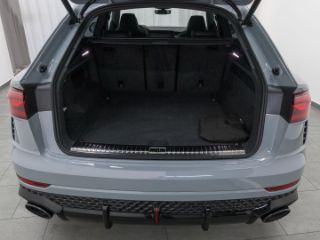 Audi RS Q8 SUV performance
