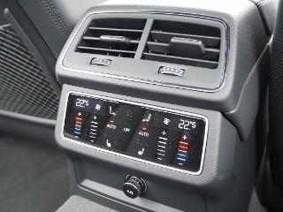 Audi A6 Sedan