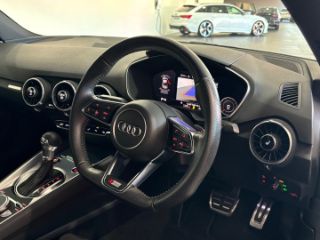 Audi TT Coupé