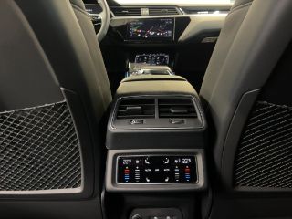 Audi SQ8 e-tron