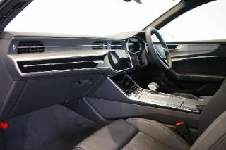 Audi A6 Sedan