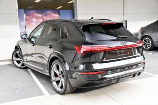 Audi SQ8 e-tron