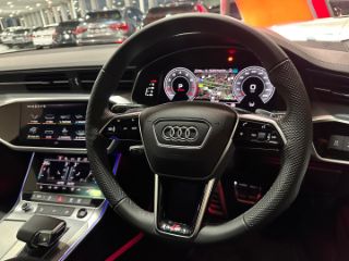 Audi A6 Sedan