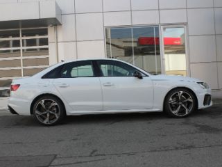 Audi A4 Sedan