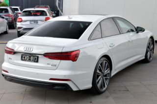 Audi A6 Sedan