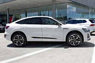 Audi Q8 Sportback e-tron