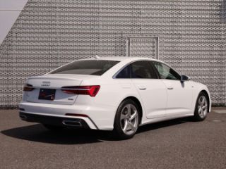 Audi A6 Sedan