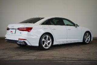 Audi A6 Sedan