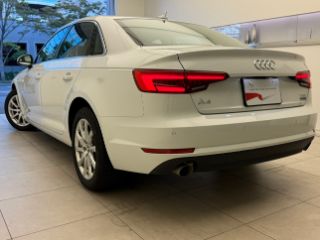 Audi A4 Sedan