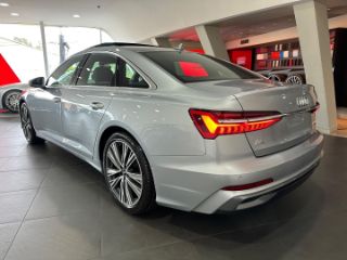 Audi A6 Sedan