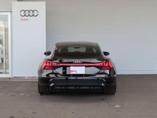 Audi e-tron GT quattro